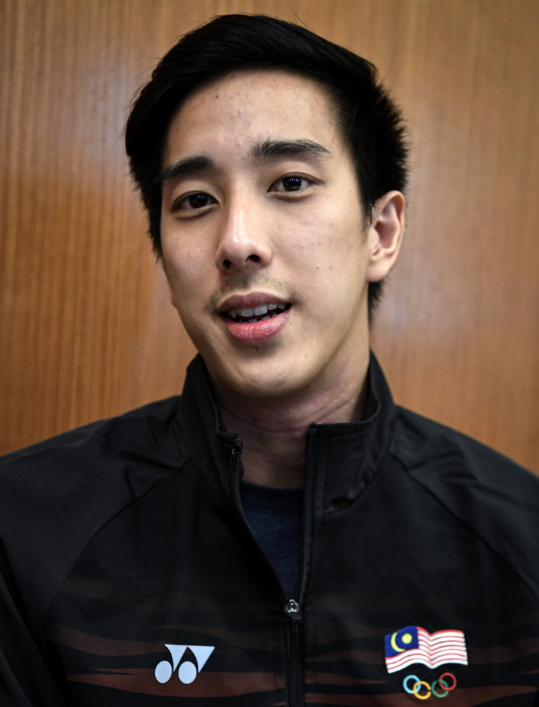 301119_ICESKATING.jpg